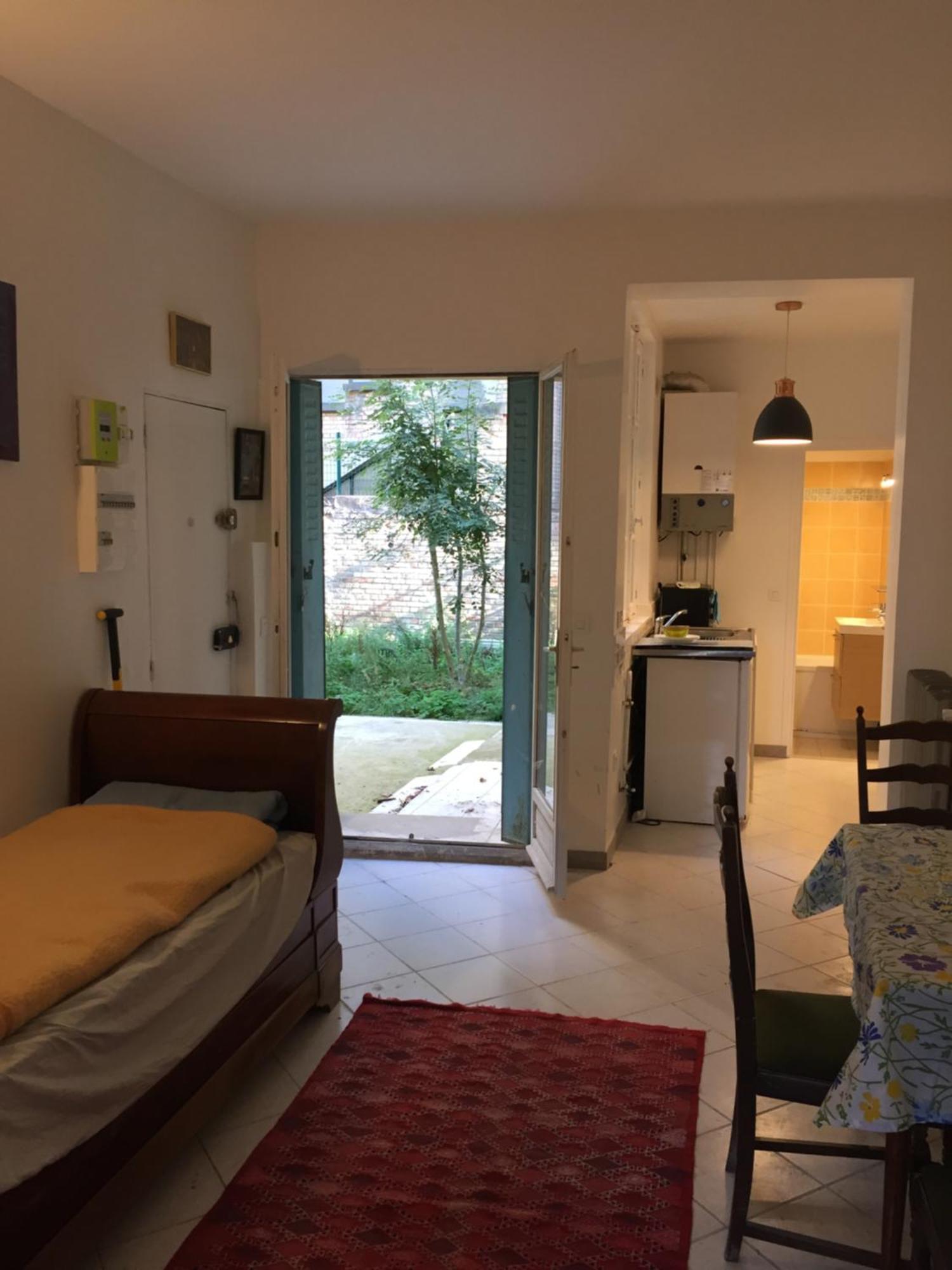 Proche Du Chateau De Versaillles Une Chambre Avec Jardin Versailles Luaran gambar